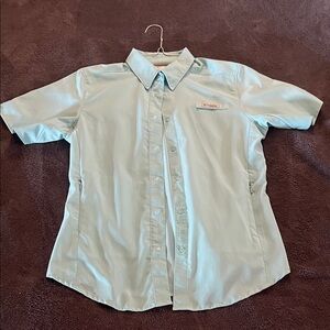 Women's Columbia Teal fishing shirt